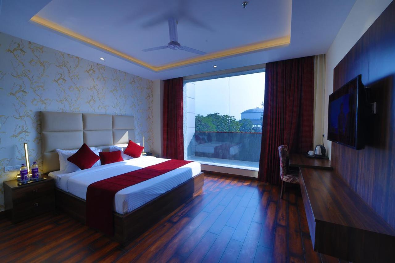 Hotel The Vilana A Unit Of Jg Developers Rishīkesh Buitenkant foto
