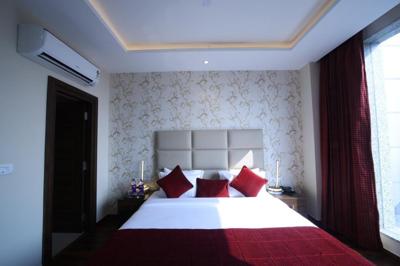 Hotel The Vilana A Unit Of Jg Developers Rishīkesh Buitenkant foto